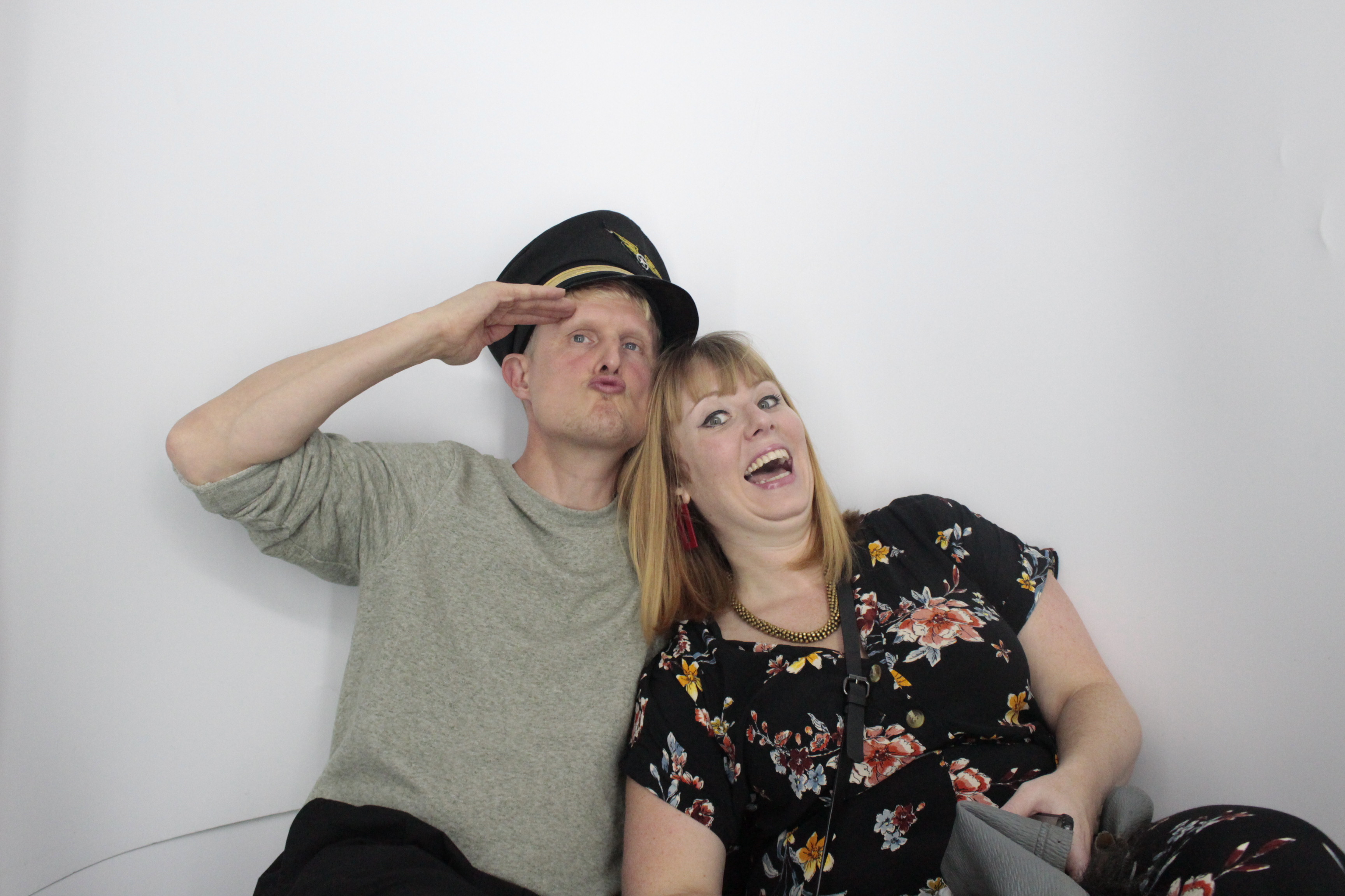 Helen & Rob | View more photos from the event at gallery.myphotoboothexperience.co.uk/u/MyPhotoBoothExperienceLtd/Helen-Rob